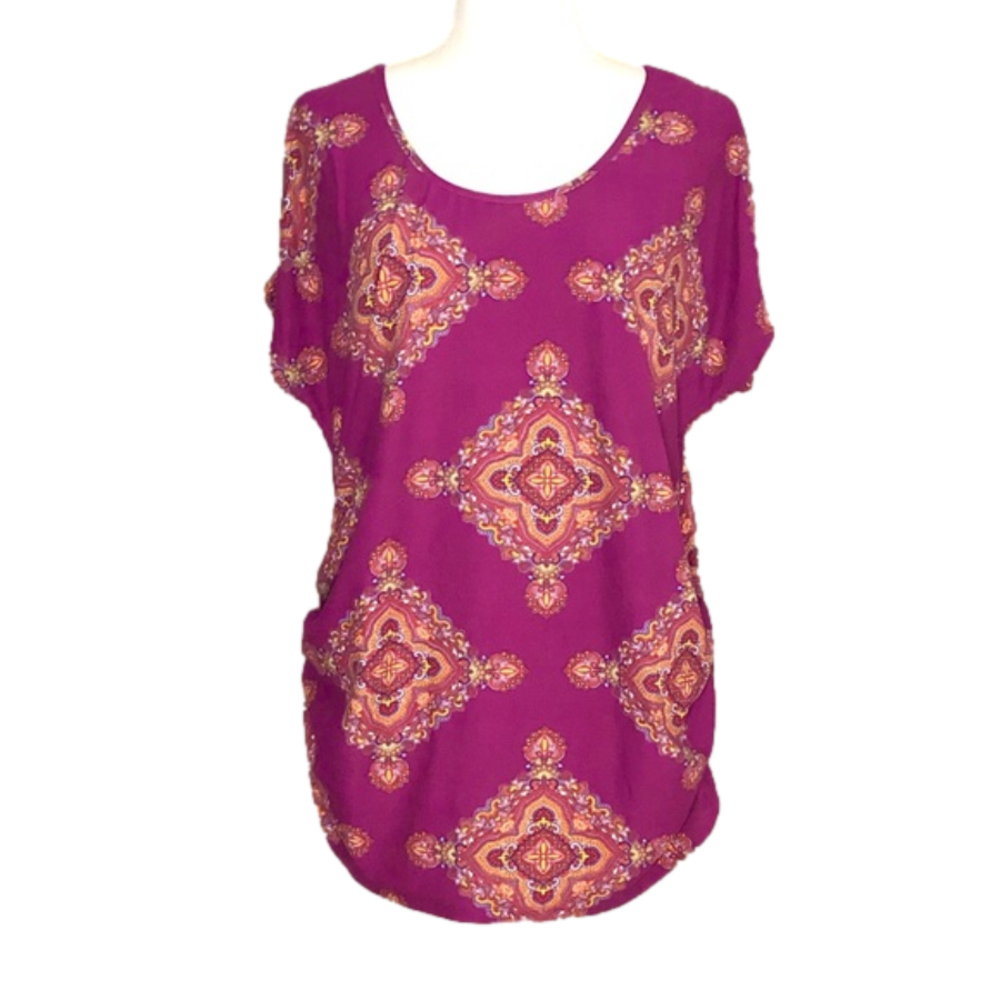 Hippie Chic plum motif t-shirt
